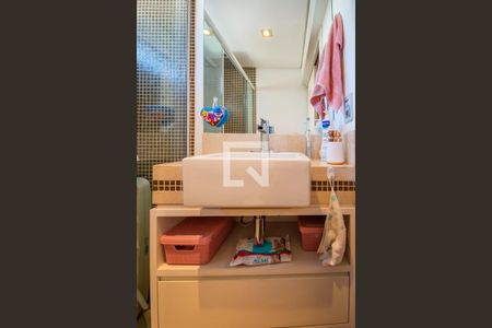 Apartamento à venda com 224m², 3 quartos e 2 vagas Apartamento à venda com 224m², 3 quartos e 2 vagasBanheiro da Suíte 3