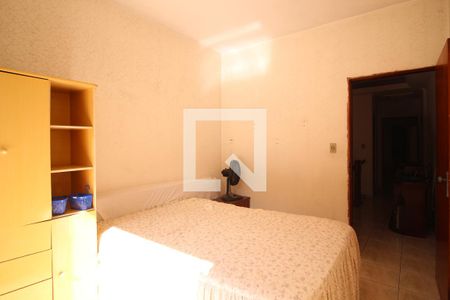 Casa à venda com 240m², 3 quartos e 2 vagasQuarto 2