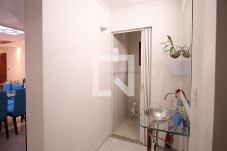 Casa à venda com 240m², 3 quartos e 2 vagasLavabo