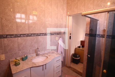 Casa à venda com 240m², 3 quartos e 2 vagasBanheiro do Quarto 3