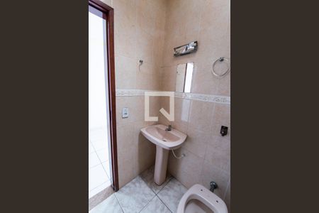Casa para alugar com 350m², 2 quartos e sem vaga Casa para alugar com 350m², 2 quartos e sem vagaBanheiro da Suíte