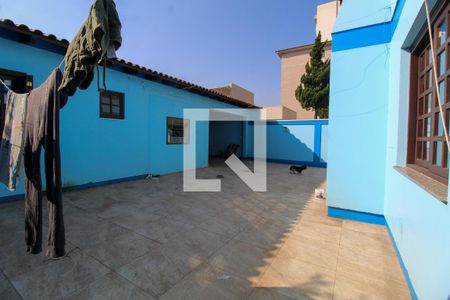 Casa à venda com 280m², 5 quartos e 1 vaga Casa à venda com 280m², 5 quartos e 1 vagaPátio