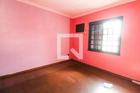 Casa à venda com 280m², 5 quartos e 1 vaga Casa à venda com 280m², 5 quartos e 1 vagaQuarto Suíte