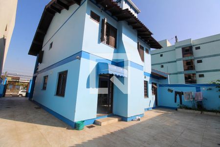 Casa à venda com 280m², 5 quartos e 1 vaga Casa à venda com 280m², 5 quartos e 1 vagaFachada