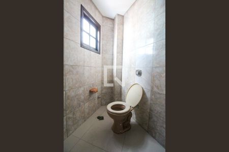 Casa à venda com 280m², 5 quartos e 1 vaga Casa à venda com 280m², 5 quartos e 1 vagaLavabo