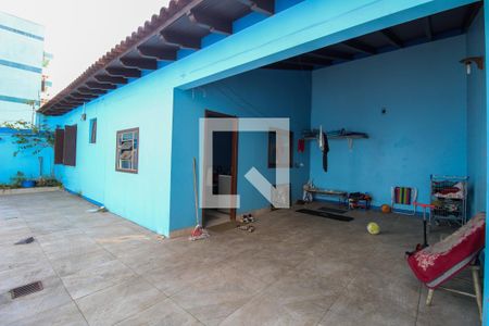 Casa à venda com 280m², 5 quartos e 1 vaga Casa à venda com 280m², 5 quartos e 1 vagaPátio