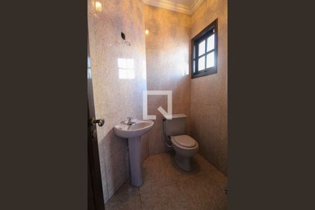 Casa à venda com 280m², 5 quartos e 1 vaga Casa à venda com 280m², 5 quartos e 1 vagaLavabo