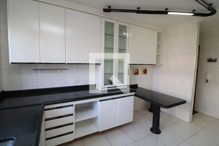 Casa à venda com 202m², 3 quartos e 4 vagasCozinha