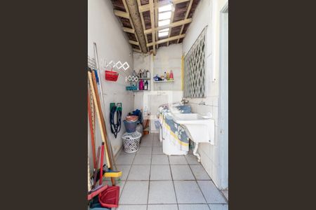 Casa à venda com 110m², 2 quartos e 2 vagasÁrea de Serviço