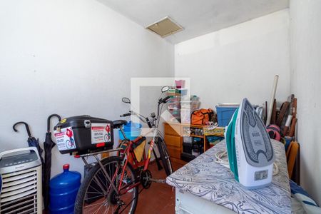 Casa à venda com 110m², 2 quartos e 2 vagasQuarto Externo