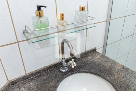 Casa à venda com 110m², 2 quartos e 2 vagasBanheiro