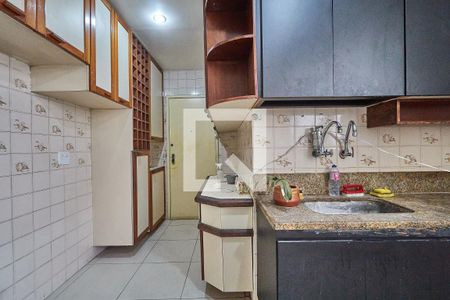 Apartamento à venda com 110m², 2 quartos e 1 vaga Apartamento à venda com 110m², 2 quartos e 1 vagaCozinha