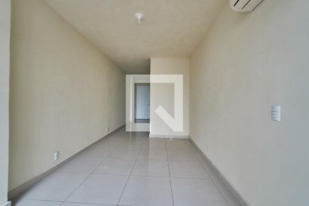 Apartamento à venda com 110m², 2 quartos e 1 vaga Apartamento à venda com 110m², 2 quartos e 1 vagaSala