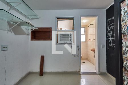 Apartamento à venda com 110m², 2 quartos e 1 vaga Apartamento à venda com 110m², 2 quartos e 1 vagaQuarto Reversível