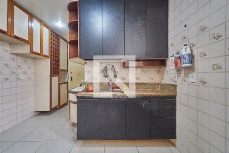 Apartamento à venda com 110m², 2 quartos e 1 vaga Apartamento à venda com 110m², 2 quartos e 1 vagaCozinha