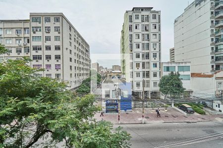 Apartamento à venda com 110m², 2 quartos e 1 vaga Apartamento à venda com 110m², 2 quartos e 1 vagaSala Varanda Vista