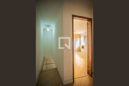 Corredor - Quartos de casa para alugar com 2 quartos, 65m² em Vila Guarani (z Sul), São Paulo