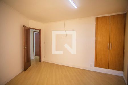 Quarto 1 - Armários de casa para alugar com 2 quartos, 65m² em Vila Guarani (z Sul), São Paulo