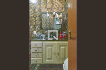 Casa à venda com 432m², 4 quartos e 4 vagasBanheiro da Suíte 1