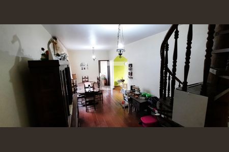 Casa à venda com 292m², 4 quartos e 3 vagas