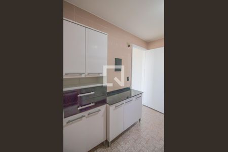 Apartamento para alugar com 55m², 2 quartos e 2 vagas Apartamento para alugar com 55m², 2 quartos e 2 vagasCozinha