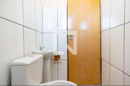 Banheiro de casa para alugar com 1 quarto, 50m² em Vila Pirituba, São Paulo