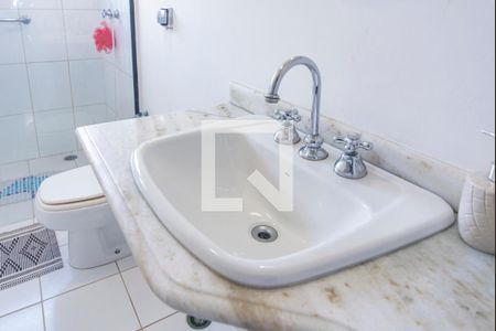 Casa à venda com 380m², 3 quartos e 8 vagas Casa à venda com 380m², 3 quartos e 8 vagasPia