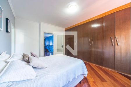 Casa à venda com 380m², 3 quartos e 8 vagas Casa à venda com 380m², 3 quartos e 8 vagasQuarto 3