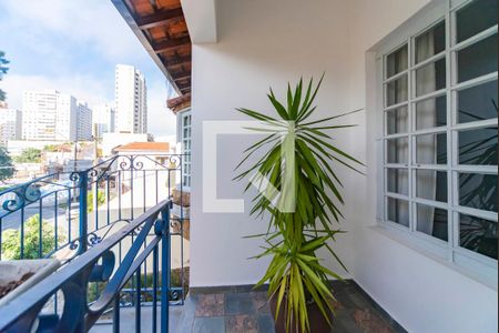 Casa à venda com 380m², 3 quartos e 8 vagas Casa à venda com 380m², 3 quartos e 8 vagasHall de Entrada