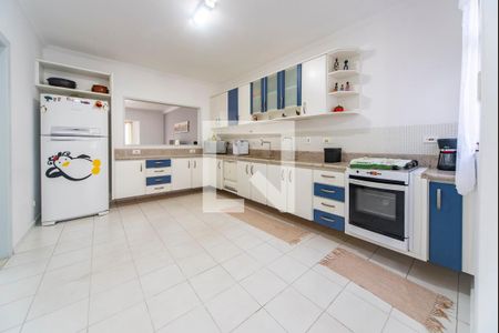 Casa à venda com 380m², 3 quartos e 8 vagas Casa à venda com 380m², 3 quartos e 8 vagasCozinha