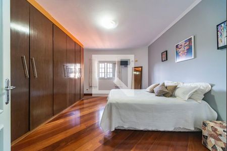 Casa à venda com 380m², 3 quartos e 8 vagas Casa à venda com 380m², 3 quartos e 8 vagasQuarto 3