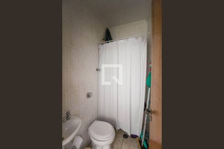 Casa à venda com 140m², 3 quartos e 2 vagas Casa à venda com 140m², 3 quartos e 2 vagasBanheiro Social