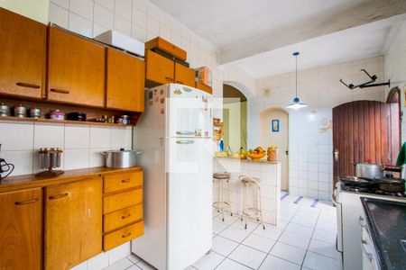 Casa à venda com 5m², 3 quartos e 5 vagas Casa à venda com 5m², 3 quartos e 5 vagasCozinha