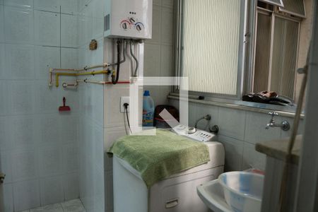 Apartamento à venda com 107m², 3 quartos e 1 vagaÁrea de Serviço