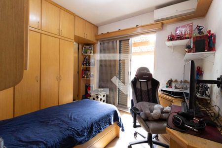 Casa à venda com 250m², 3 quartos e 2 vagas Casa à venda com 250m², 3 quartos e 2 vagasSuíte 2