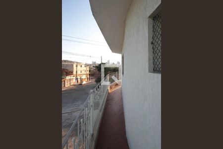 Casa para alugar com 160m², 2 quartos e sem vagaVaranda