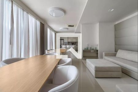 Apartamento à venda com 43m², 1 quarto e 1 vaga Apartamento à venda com 43m², 1 quarto e 1 vagaÁrea comum - Salão de festas