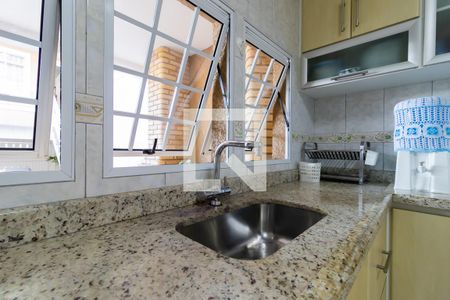 Casa à venda com 172m², 3 quartos e 3 vagasCozinha