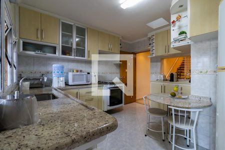 Casa à venda com 172m², 3 quartos e 3 vagasCozinha