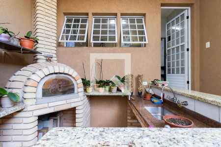 Casa à venda com 172m², 3 quartos e 3 vagasChurrasqueira