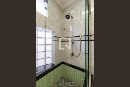 Casa à venda com 172m², 3 quartos e 3 vagasBanheiro da Suíte 2