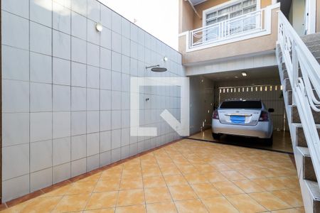 Casa à venda com 172m², 3 quartos e 3 vagasQuintal e Garagem Fundos