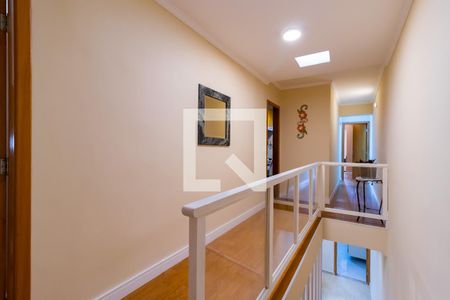 Casa à venda com 172m², 3 quartos e 3 vagasCorredor