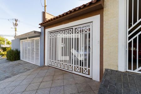 Casa à venda com 172m², 3 quartos e 3 vagasFachada