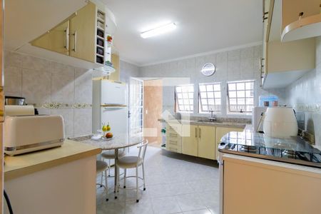 Casa à venda com 172m², 3 quartos e 3 vagasCozinha