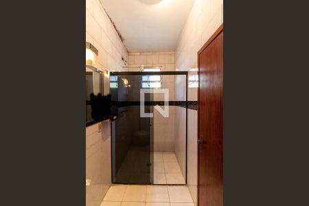 Casa à venda com 200m², 4 quartos e 1 vaga Casa à venda com 200m², 4 quartos e 1 vagaBanheiro da Suíte