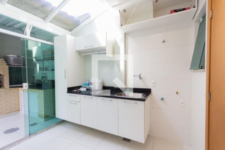 Casa de condomínio à venda com 146m², 3 quartos e 3 vagas Casa de condomínio à venda com 146m², 3 quartos e 3 vagasÁrea de Serviço