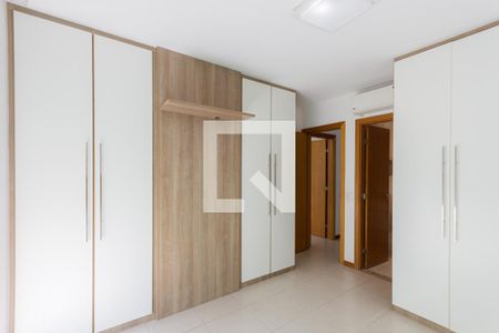 Casa de condomínio à venda com 146m², 3 quartos e 3 vagas Casa de condomínio à venda com 146m², 3 quartos e 3 vagasSuíte 3