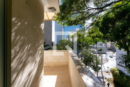 Apartamento à venda com 260m², 4 quartos e 1 vaga Apartamento à venda com 260m², 4 quartos e 1 vagaVaranda da Sala