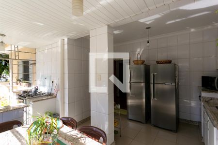 Apartamento à venda com 260m², 4 quartos e 1 vaga Apartamento à venda com 260m², 4 quartos e 1 vagaCozinha